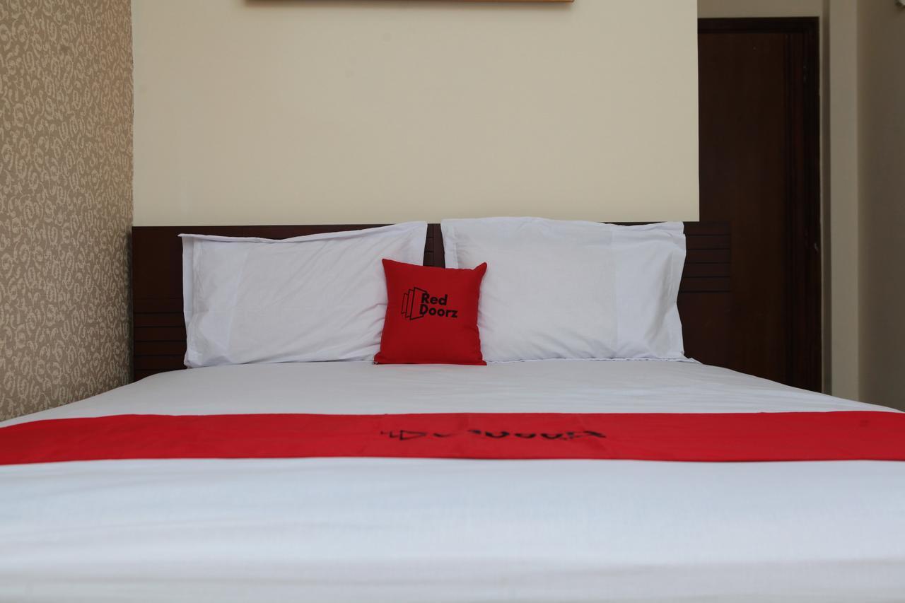 Reddoorz Near Maranatha University 3 Bandung Bagian luar foto