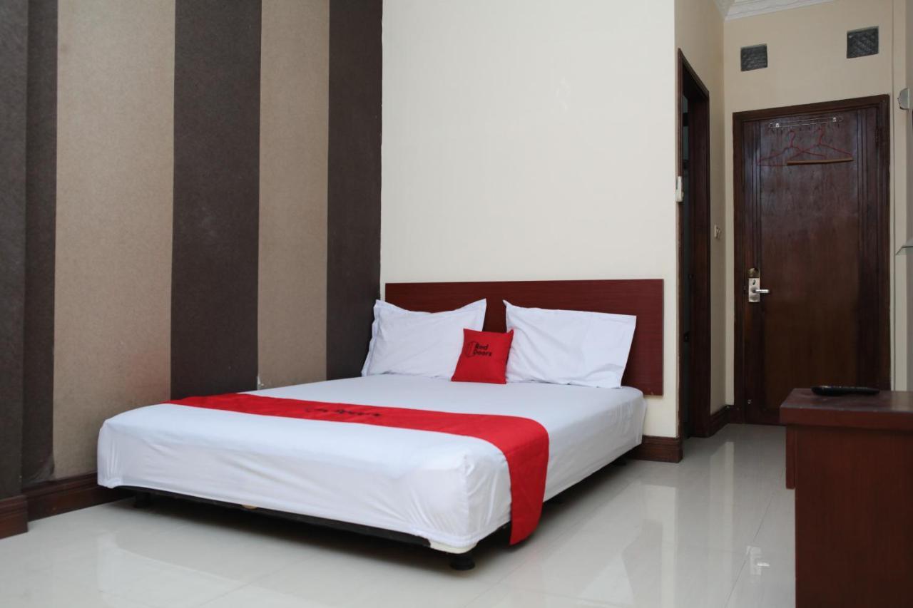 Reddoorz Near Maranatha University 3 Bandung Bagian luar foto