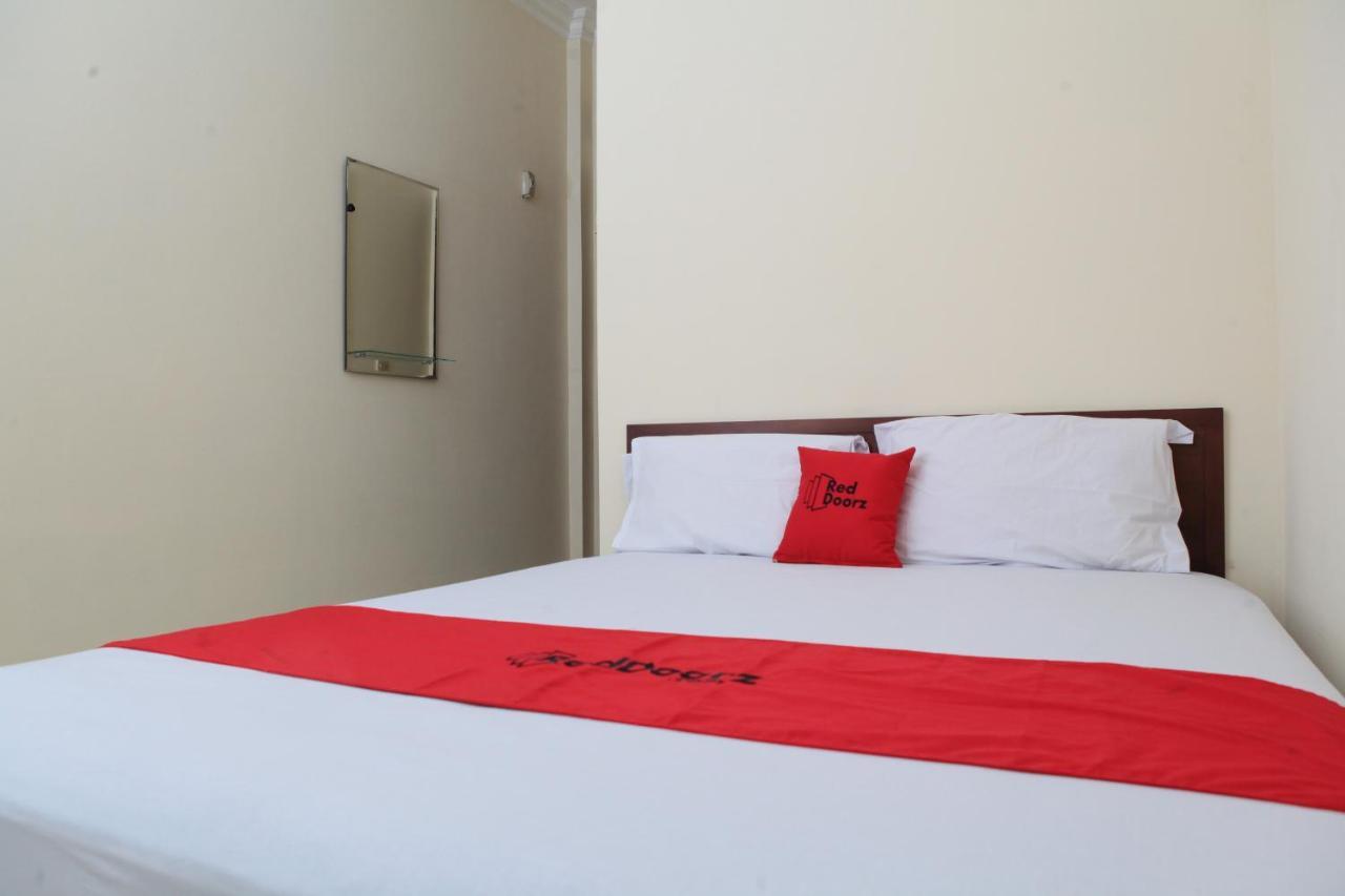 Reddoorz Near Maranatha University 3 Bandung Bagian luar foto