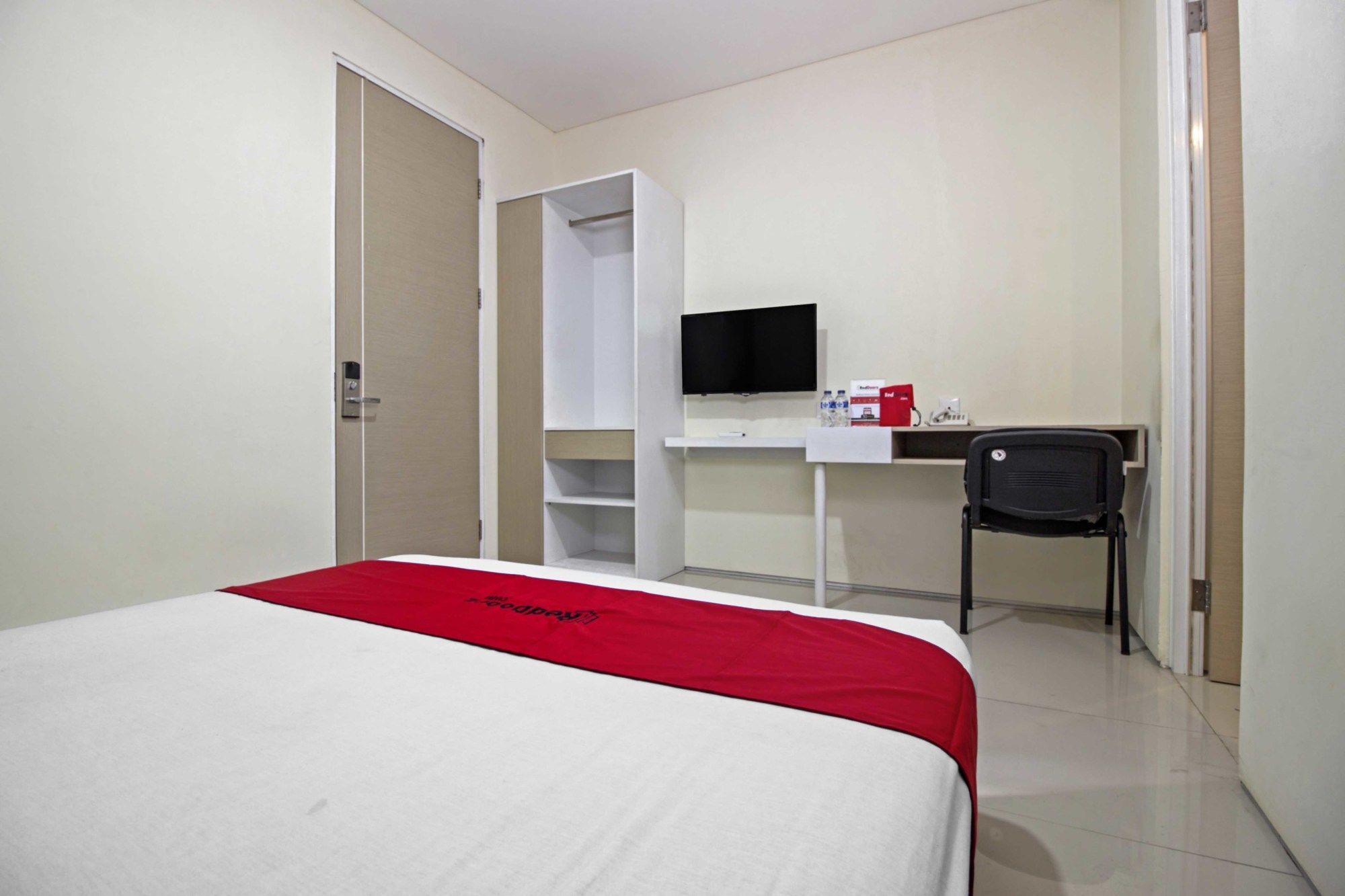 Reddoorz Near Maranatha University 3 Bandung Bagian luar foto